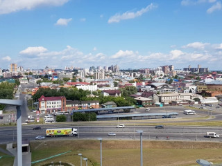 Вид на центральный Барнаул с высоты Нагорного парка Вид на центральный Барнаул с высоты Нагорного парка